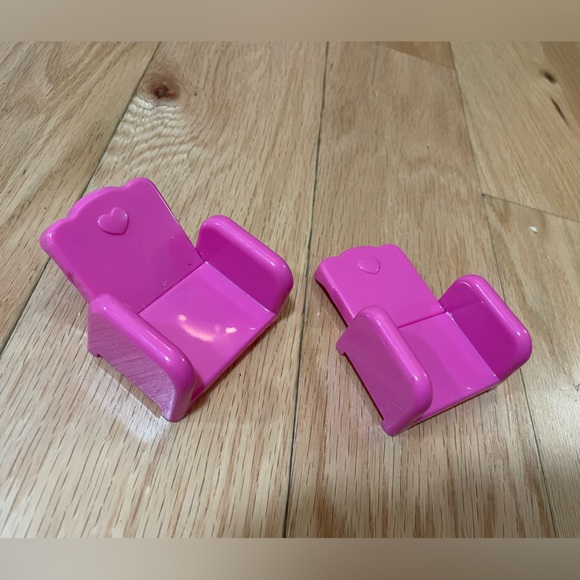 Calico Critters bunny family and chairs - Picture 4 of 7